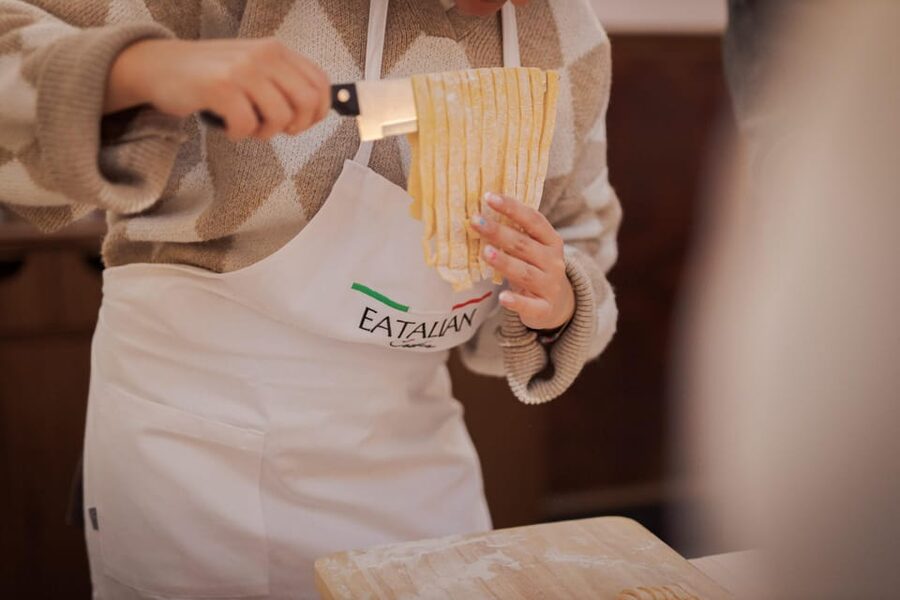 Rome: Fettuccine Pasta Cooking Class in Rome's City Center - The two-hour pasta lesson