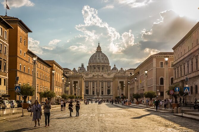 Rome Fiumicino Airport Transfer in Luxury Private Transportation - Punctuality, delays, and Rome traffic