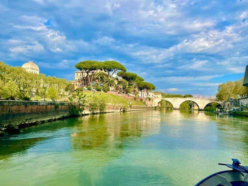 Rome: Food Tasting and Wine Pairing & Tiber River Boat Ride - Practical details that can affect your day
