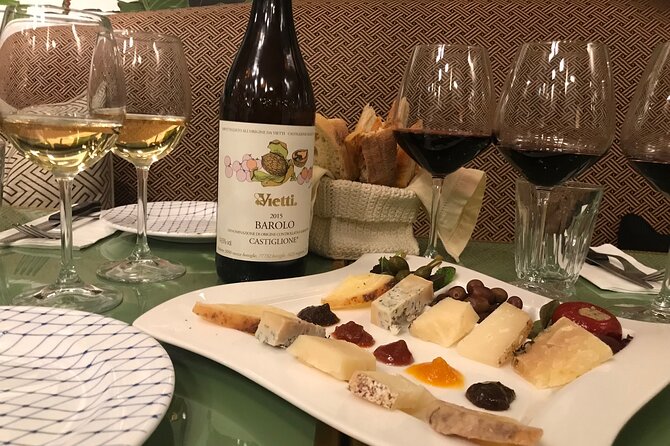 Rome Food Tour by the Vatican - Wine and pasta make the middle of the tour