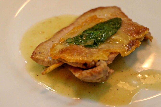 Rome Food Tour: Hidden Gems of Trastevere with Dinner & Wine - The main meal: Roman pasta, meat, wine, and limoncello