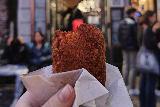 Rome Food Tour & Wine: Trastevere & Campo de' Fiori Like a Local - Dar Filettaro and the first taste of old Rome