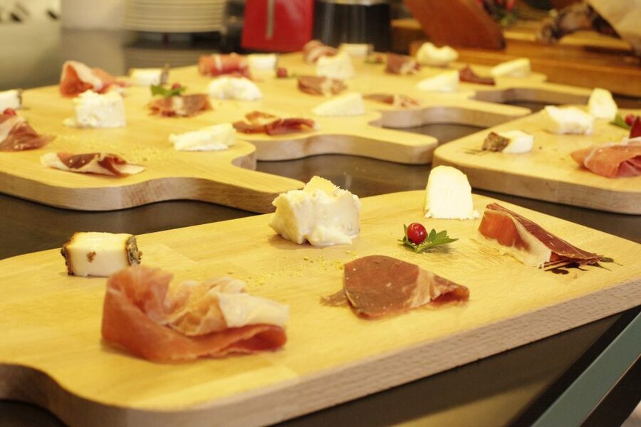 Rome: Food Tour with Market Visit - Natural gelato and the last lesson of the day