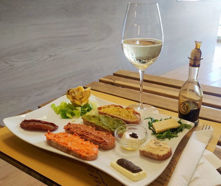 Rome: Food Tour with Unlimited Food and Barolo Wine - Four hours of eating across Rome’s Prati district