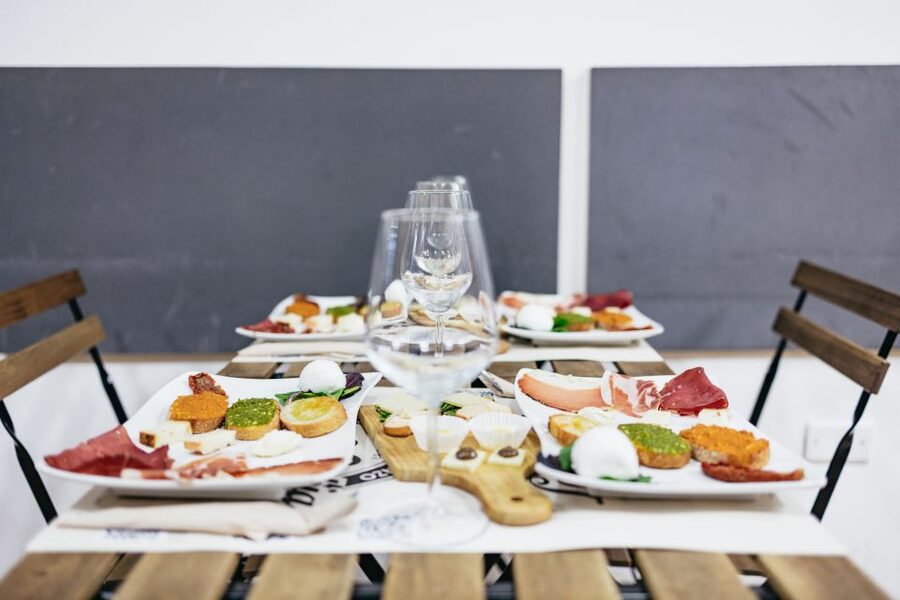 Rome: Food Tour with Unlimited Food and Barolo Wine - What the $86.44 price actually covers