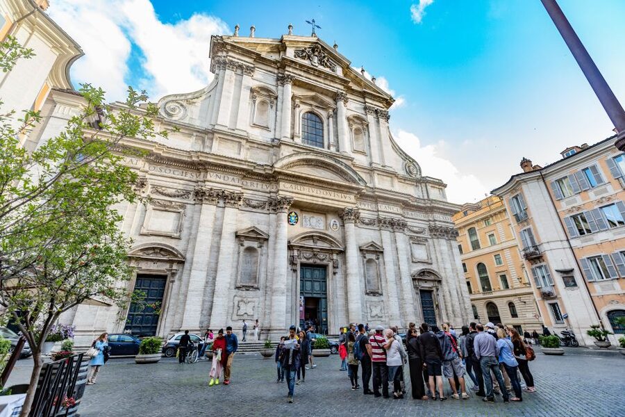Rome: Fountains and Squares Small-Group Walking Tour - Inside the Pantheon, Rome’s ancient survivor