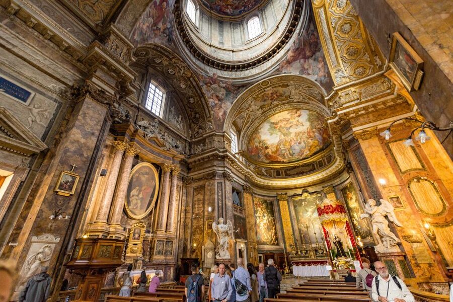 Rome: Fountains and Squares Small-Group Walking Tour - The guides make the difference