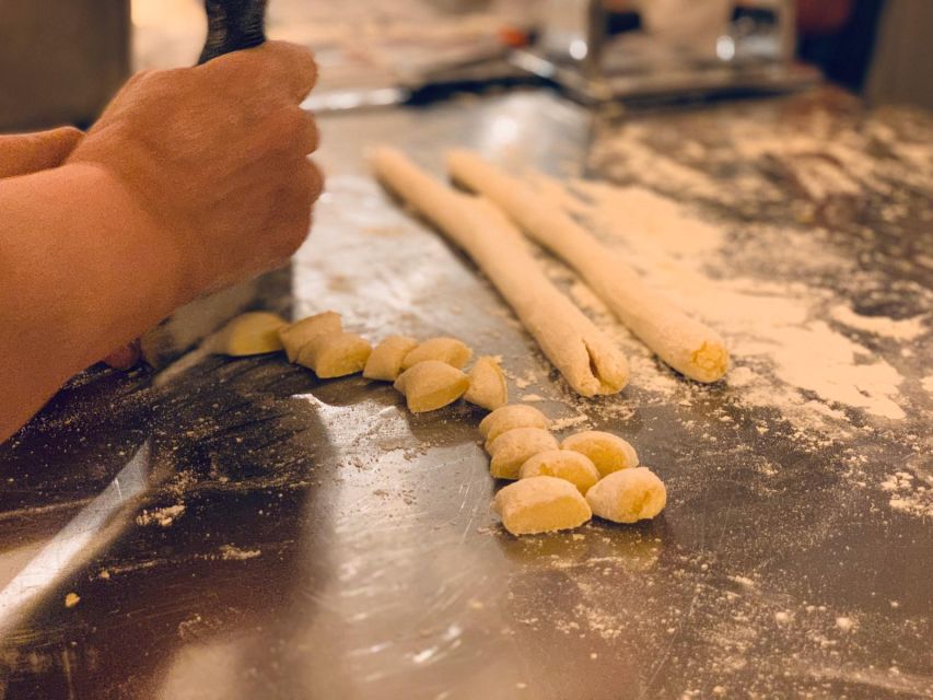 Rome: Fresh Pasta and Tiramisu Making Class with Fine Wine - The chefs make a real difference