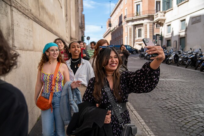 Rome: Guided Small Group Walking Tour of City Highlights - The Vittorio Emanuele II Monument in 10 minutes