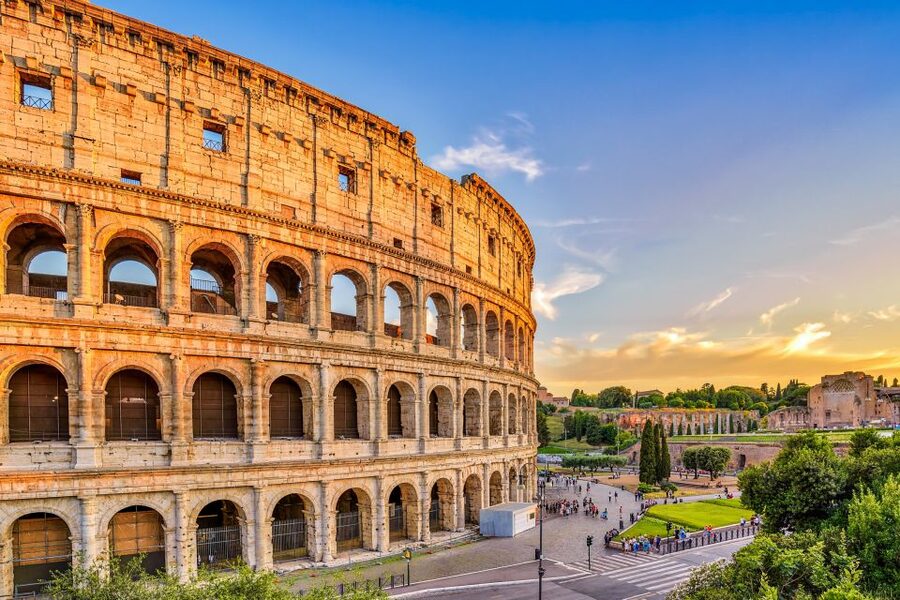 Rome: Guided Tour of Colosseum, Roman Forum & Palatine Hill - Timing, meeting points, and the end of the route