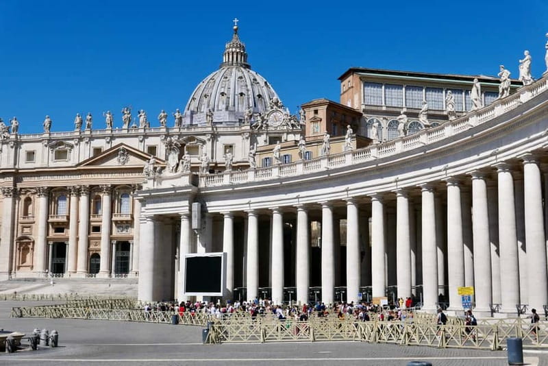 Rome: Guided Tour of St. Peter's Basilica, Grottoes & Square - Why this short St. Peter’s tour works
