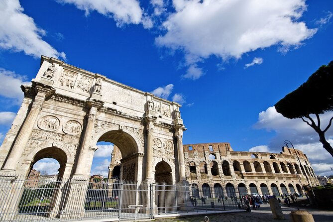 Rome: Guided Tour of the Colosseum - The Roman Forum: ruins that need explanation