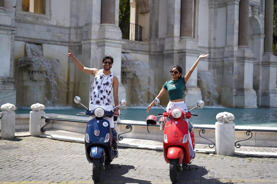 Rome: Guided Vespa Tour with Photo Stops - Why seeing Rome by Vespa works
