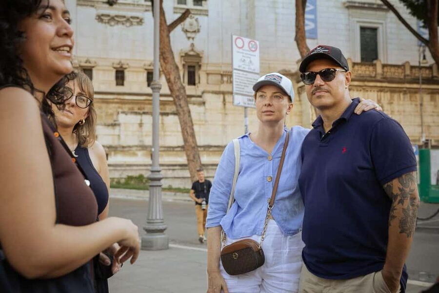 Rome: Guided Walking Tour in English or Spanish - Rome after dark gives the route a different mood