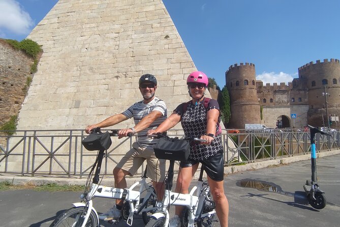 Rome Highlights by E-Bicycle Small group - The real value of the small group