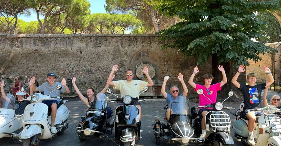 Rome: Highlights Vespa Sidecar Tour with Coffee and Gelato - Starting at Piazza San Marco and crossing central Rome