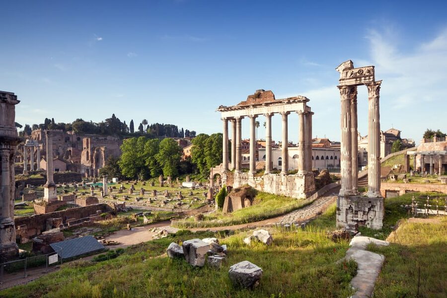 Rome: Hop-on Hop-off Bus Tour and Colosseum Experience - Piazza Venezia and Rome’s Baroque center