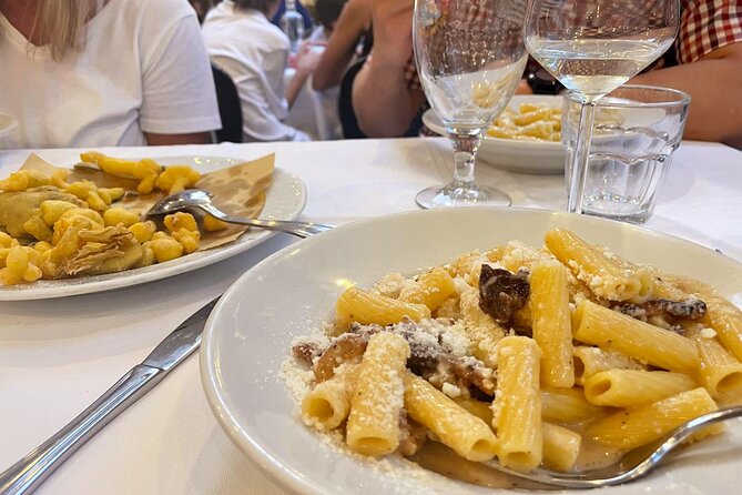 Rome in the Evening Cannondale EBike Tour with optional Dinner - Piazza Farnese, Piazza Navona, and the Pantheon