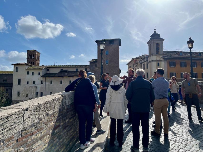 Rome: Jewish Ghetto and Trastevere Tour - Portico d’Ottavia and the edge of the Ghetto