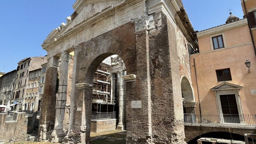 Rome: Jewish Ghetto Walking Tour - The Turtle Fountain and a story of unrequited love