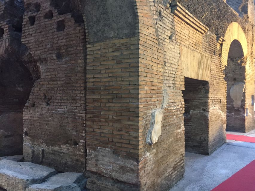 Rome: Navona Square and École Française Underground ticket - Audio guide or live guide?