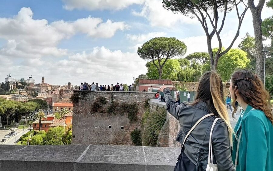 Rome: Night Tour of the City by Golf Cart (Private option) - Pincio Terrace and the final city view