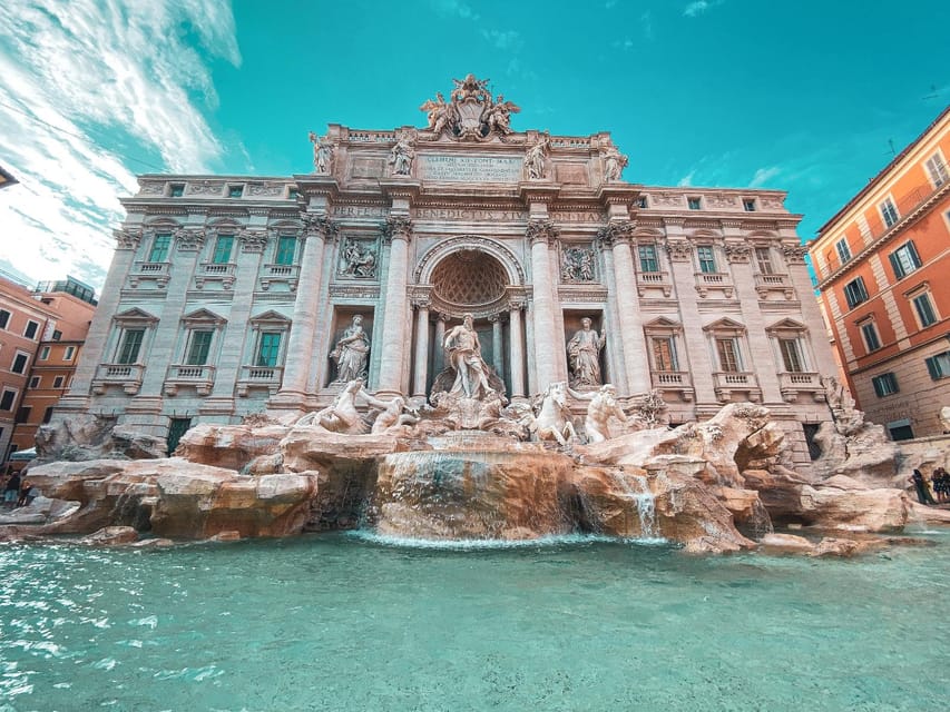 Rome: Opera Concert at Palazzo Poli - Fontana di Trevi - Why this Trevi Fountain concert works so well
