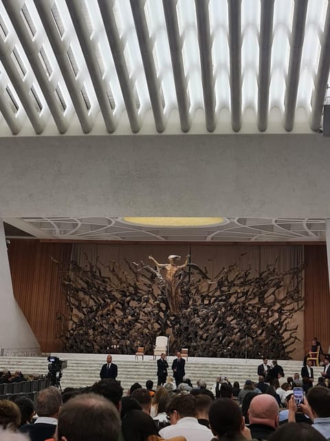 Rome: Papal Audience Tour With Reserved Access - The audience, blessings, and the Popemobile