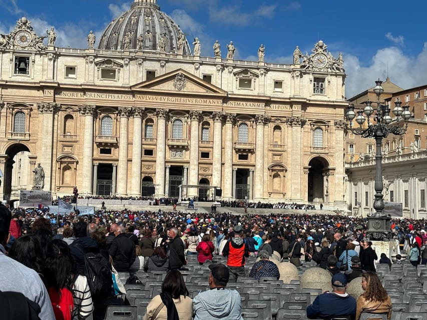 Rome: Papal Audience Tour With Reserved Access - What the guides add to the morning