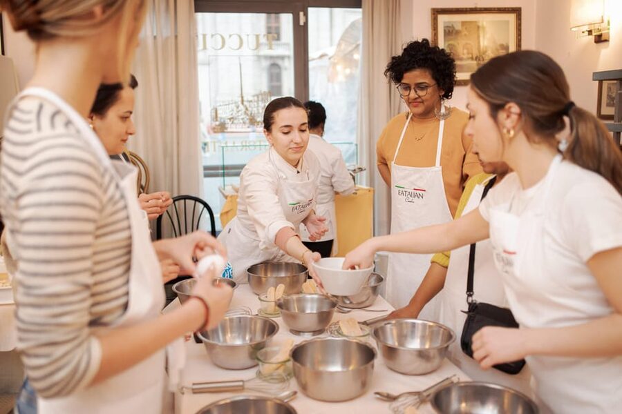 Rome: Pasta and Tiramisu Cooking Class in Piazza Navona - What this Piazza Navona cooking class is really like