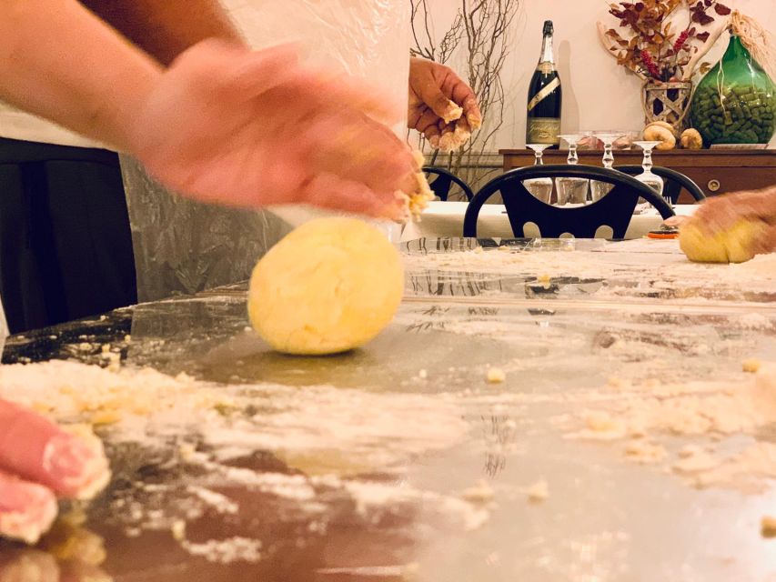 Rome: Pasta & Tiramisu Class with Fine Wine by the Vatican - A small group with room for beginners