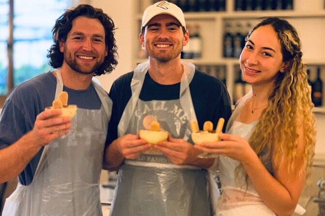 Rome Pasta & Tiramisu Making Class with Fine Wine - The short walk to the pasta kitchen
