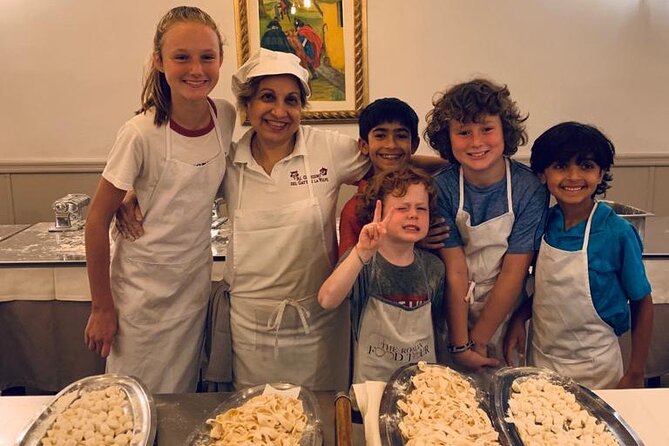 Rome Pasta & Tiramisu Making Class with Fine Wine - Making fettuccine and spinach ravioli