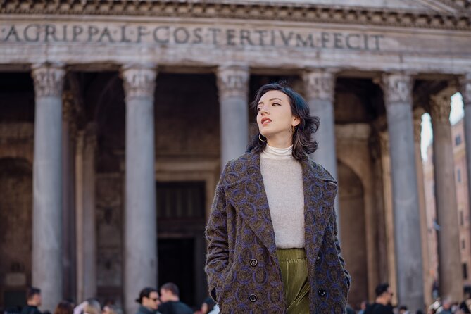 Rome: Photo Shoot in Rome with Professional Photographer - Meeting near the Colosseum and getting comfortable