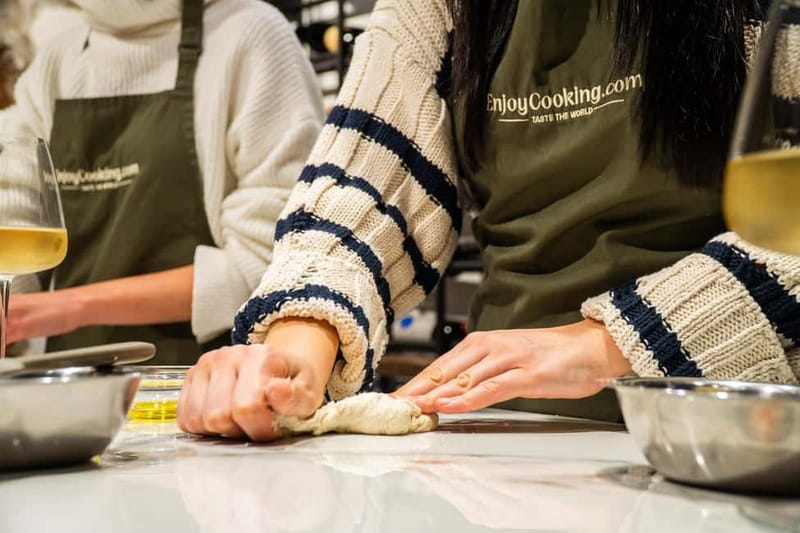 Rome: Pizza and Gelato Cooking Class with Wine - What makes this Roman cooking class worth your time