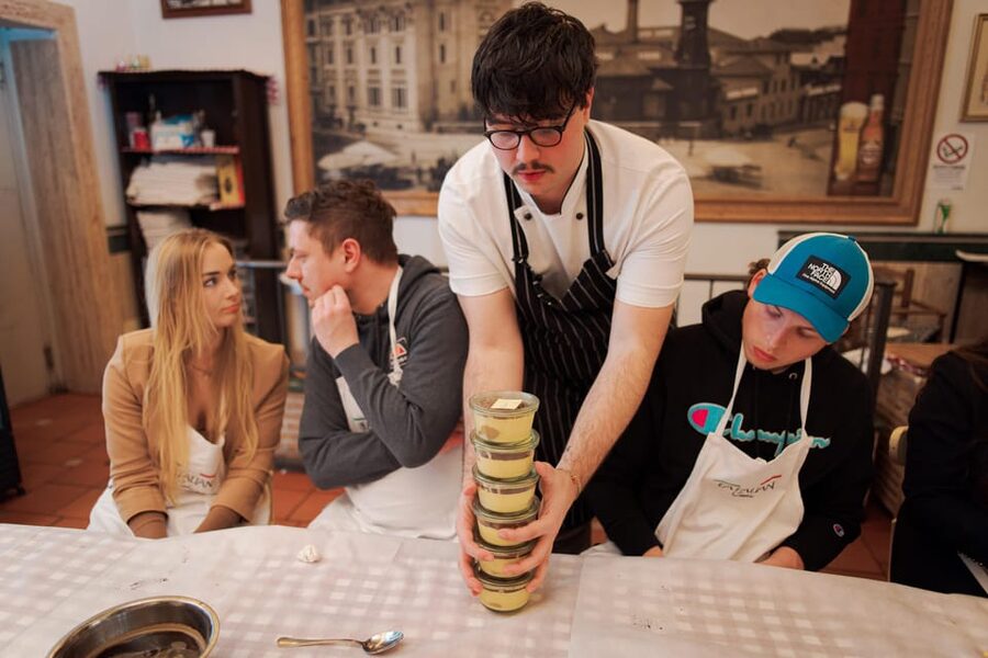 Rome: Pizza and Tiramisu Cooking Class in Piazza Navona - Who will get the most from the $68.33 price