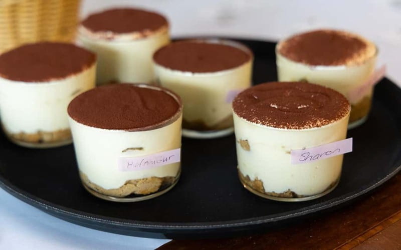 Rome: Pizza & Tiramisu Making Class with Wine & Limoncello - Key points at a glance