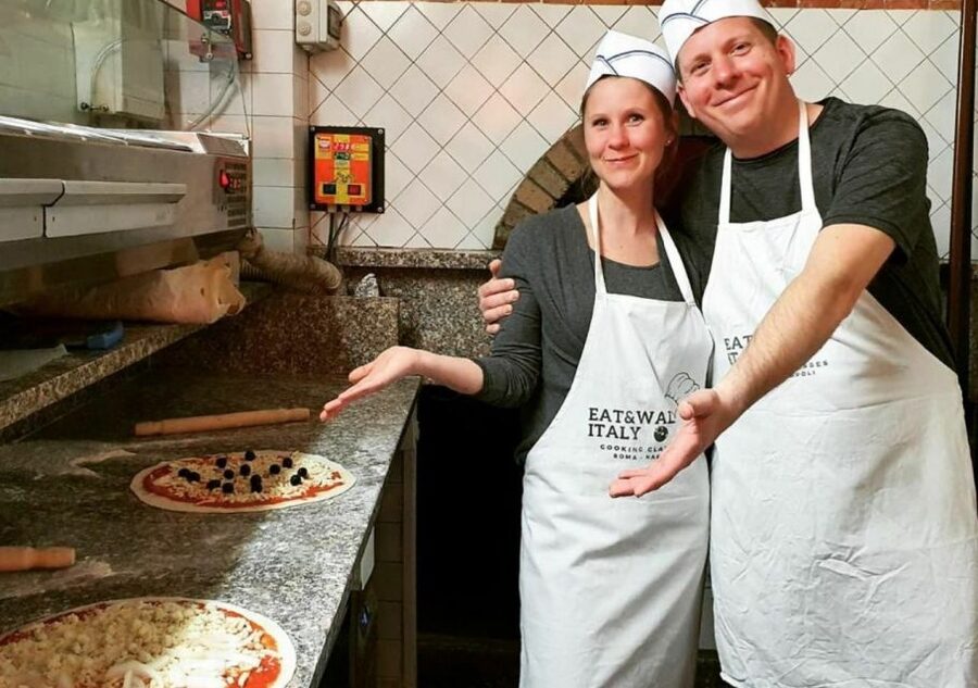 Rome: Pizza & Tiramisu Making Class with Wine & Limoncello - Timing, language, and practical planning