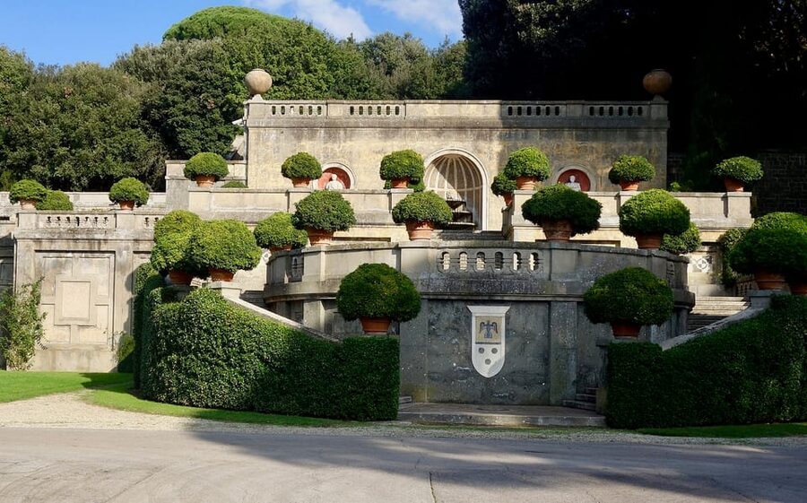 Rome: Pontifical Villa Gardens at Castel Gandolfo Minibus - Is $25 good value?