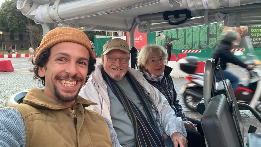 Rome: Private Golf Cart tour with a Local Guide - Why a golf cart works well in Rome