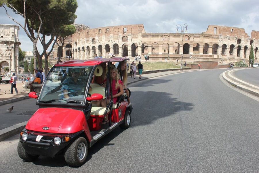 Rome: Private Guided City Highlights Tour by Golf Cart - Why a golf cart works well in Rome