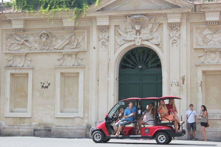 Rome: Private Guided City Highlights Tour by Golf Cart - What three hours really gives you
