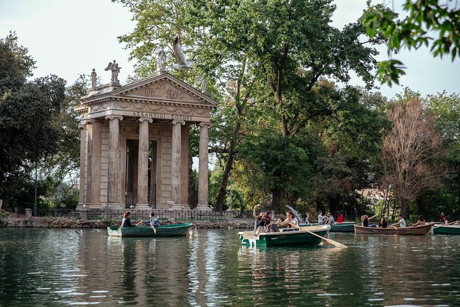 Rome Private Tour: Highlights and Hidden Gems - Choosing between walking and Vespa travel