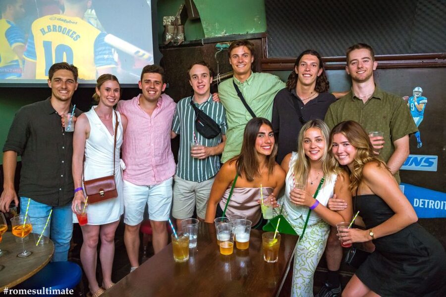 Rome: Pub Crawl and Ultimate Party with Open Bar and Pizza - What the guides add to the night