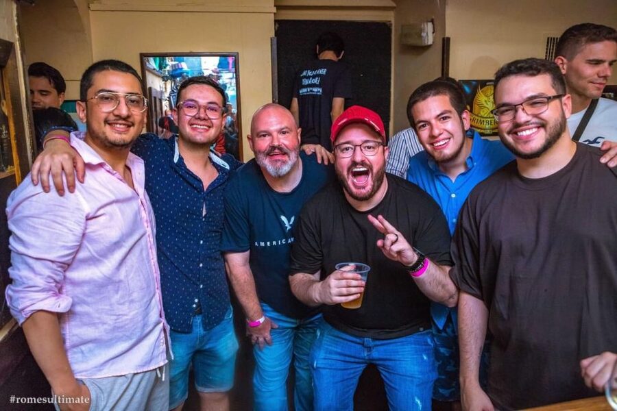 Rome: Pub Crawl and Ultimate Party with Open Bar and Pizza - Who should book the Rome pub crawl