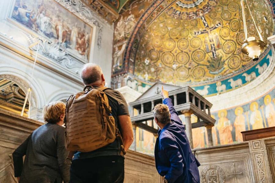 Rome: San Clemente Underground and Basilica Guided Tour - The fourth-century basilica below
