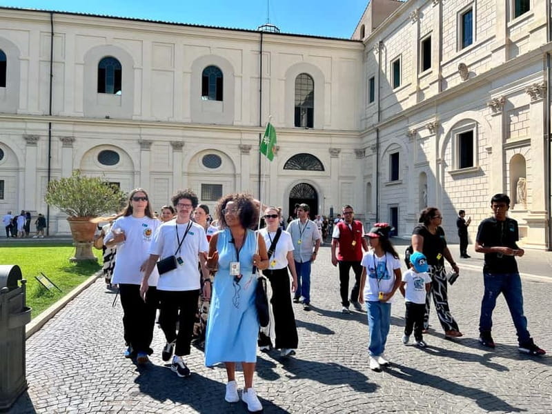 Rome: Sistine Chapel, Vatican Museums and Basilica Tour - Ancient sculpture in the Vatican Museums