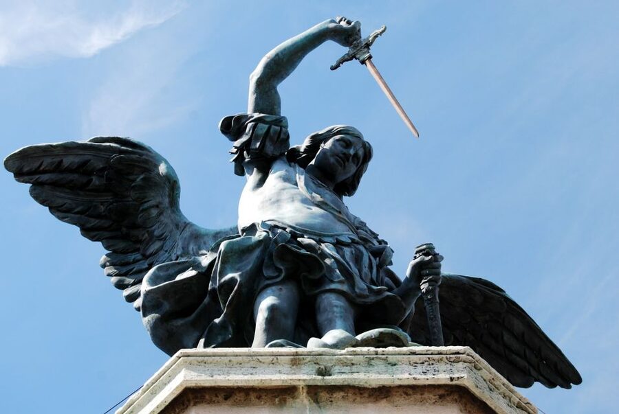 Rome: Small Group Guided Tour of Castel Sant'Angelo - Meeting your guide at the castle entrance