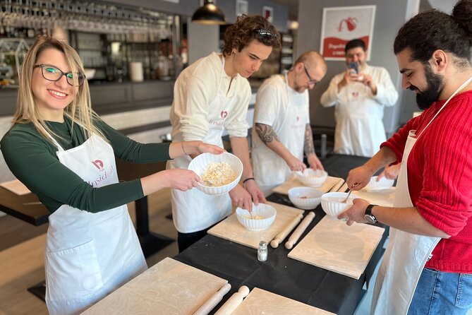 Rome Small Group Pasta Making Class with Wine and Italian Chef - What the two-hour schedule really gives you