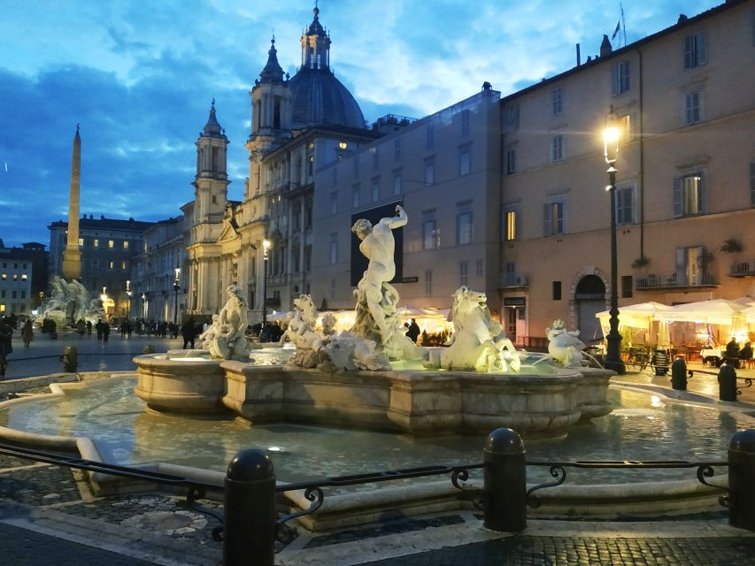Rome: Spanish Steps, Trevi, Navona and Pantheon Sunset Tour - Piazza Navona and Bernini’s fountain